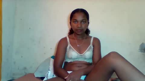 mila_lunah online show from 03.20.26