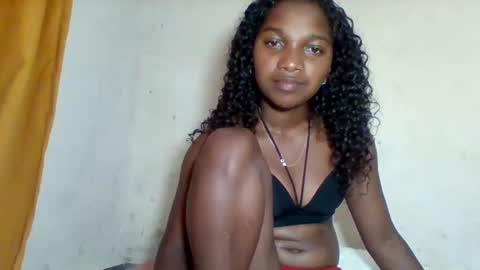 mila_lunah online show from 03.22.26