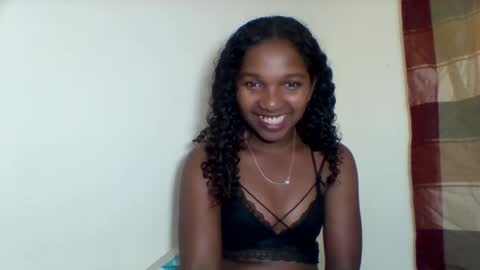 mila_lunah online show from 04.22.26