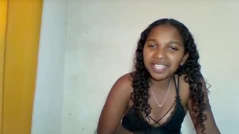 mila_lunah online show from 04.23.26