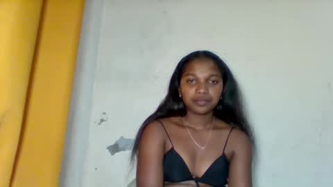 mila_lunah online show from 05.10.26