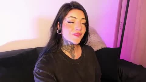Snapshot of mila_monty__ chatting on 06.18.26 online show from 06.18.26