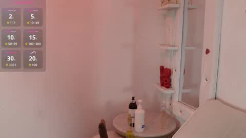 Mila  Max online show from 11.16.25