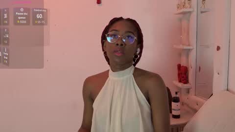 Mila  Max online show from 11.18.25