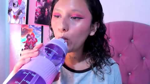 Snapshot of mila_nixon01 chatting on 03.12.26 MILA online show from 03.12.26