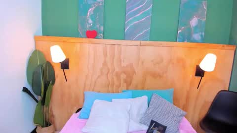 Mila and samy online show from 10.31.25