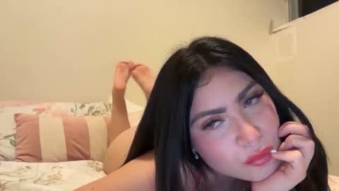 milaa008 online show from 09.30.25