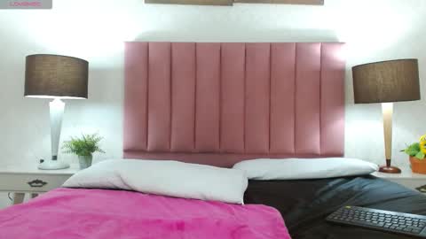 milaa_01 online show from 03.09.26