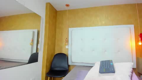          online show from 11.18.25