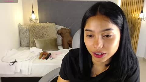milaa_star online show from 05.06.26