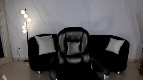 Mila online show from 04.29.26