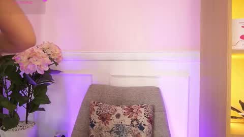 milacrave online show from 02.02.26