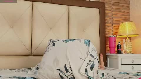 miladiosa online show from 05.02.26