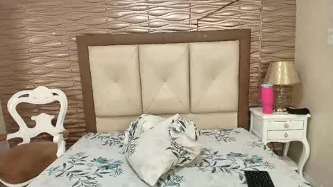 miladiosa online show from 05.13.26