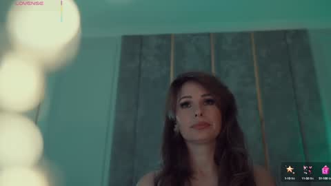        online show from 10.10.25