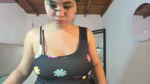 milaheat1 online show from 04.28.26