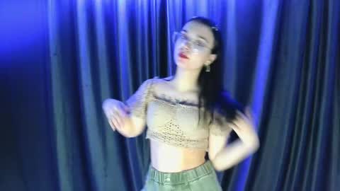 milaholeen66 online show from 06.02.26