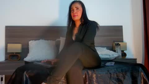 mila online show from 12.04.25