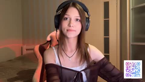 Snapshot of milamiuu chatting on 02.19.26 milamiuu online show from 02.19.26