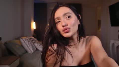 milana online show from 11.09.25