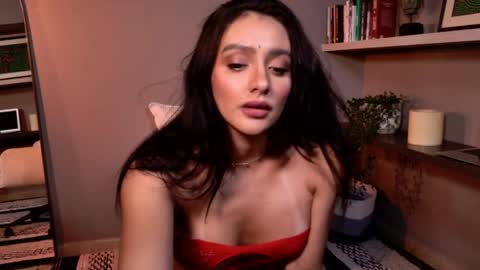 milana online show from 04.20.26