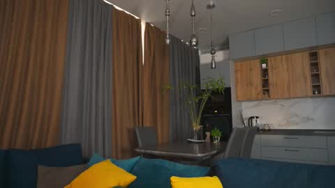 Snapshot of milana_sins chatting on 09.24.25 Remy online show from 09.24.25