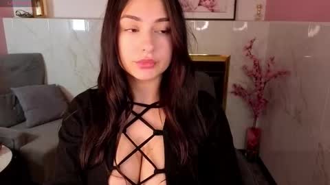 Snapshot of milana_sugar chatting on 11.28.25 Milana online show from 11.28.25