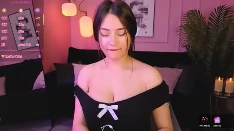 Snapshot of milana_sugar chatting on 12.04.25 Milana online show from 12.04.25