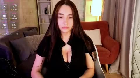 Snapshot of milana_sugar chatting on 05.11.26 Milana online show from 05.11.26