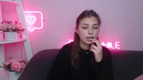 milanaangelas online show from 03.01.25