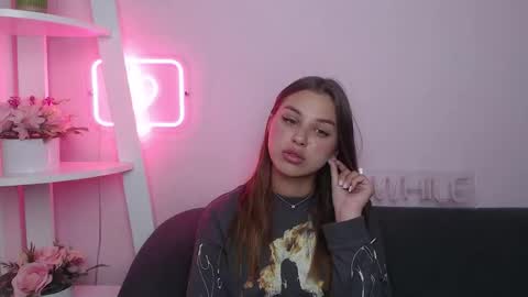 milanaangelas online show from 09.09.25