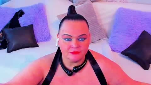 Snapshot of milanabiegert chatting on 03.06.25 Lana online show from 03.06.25