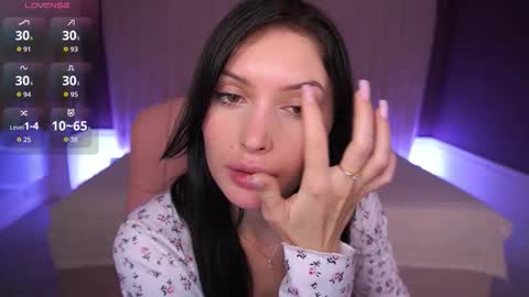 Snapshot of milanamusee chatting on 10.26.25 Milana online show from 10.26.25