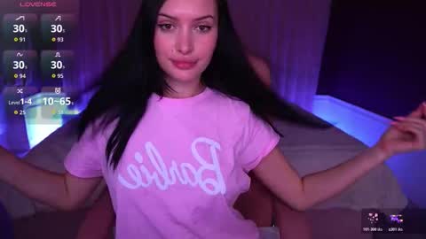 Snapshot of milanamusee chatting on 11.12.25 Milana online show from 11.12.25