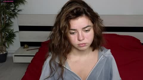 Mila online show from 12.06.24