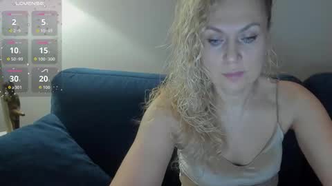 milanna_x online show from 11.27.25