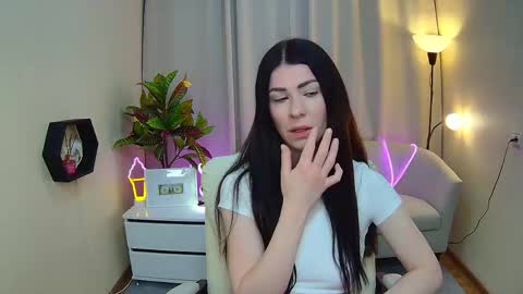 milasecretsss online show from 04.17.26