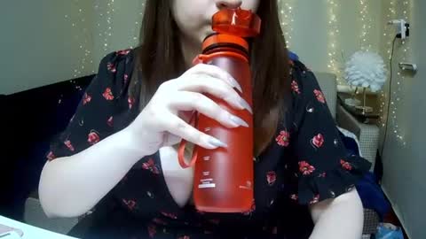 Milaxcute online show from 06.11.26