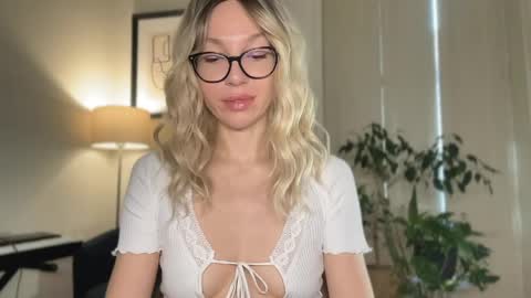 Mila online show from 04.30.26