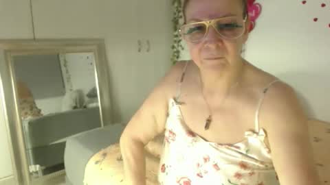 milchanell online show from 02.14.26