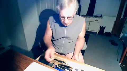 Milehi1958 online show from 11.06.25