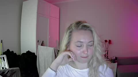 Milena new nonude shy blonde natural online show from 04.28.26