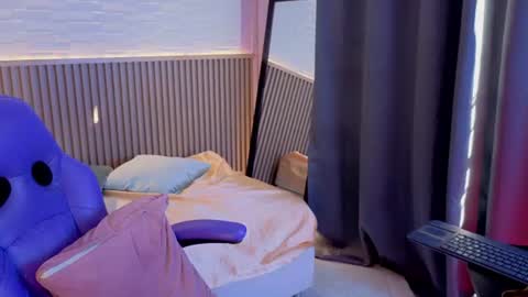 milena_lawson online show from 07.06.26