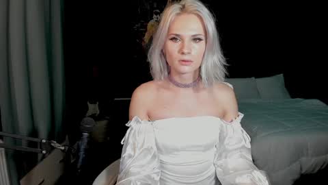 Snapshot of milena_marshmallows chatting on 12.10.24 Milena online show from 12.10.24