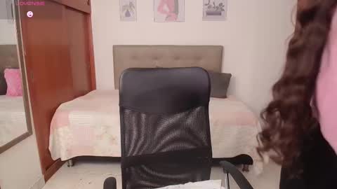 Miley online show from 11.22.25