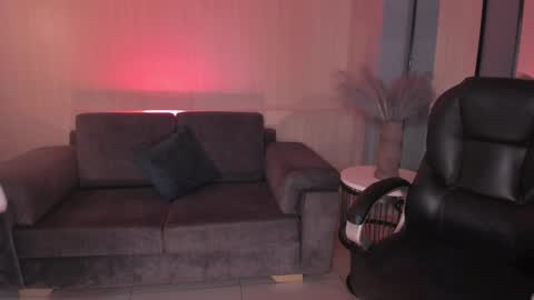 Snapshot of mileycruz_ chatting on 02.15.25 Miley Cruz IG miley model23 online show from 02.15.25