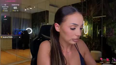 Snapshot of mileysin chatting on 12.14.25 Miley Sin online show from 12.14.25