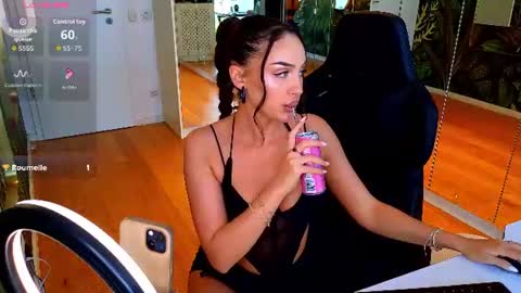 Miley Sin online show from 06.17.26