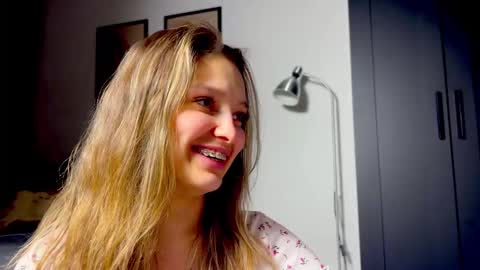 mileyy_cute online show from 03.08.26