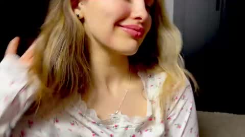 mileyy_cute online show from 03.11.26